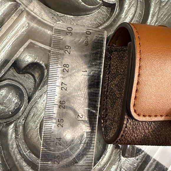 Michael Kors Brown and Tan Leather Logo Keychain Coin Pouch - Picture 11 of 11